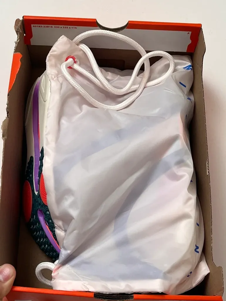 Used Nike Air Zoom Alphafly Next% 3 bike — image 15 of 15