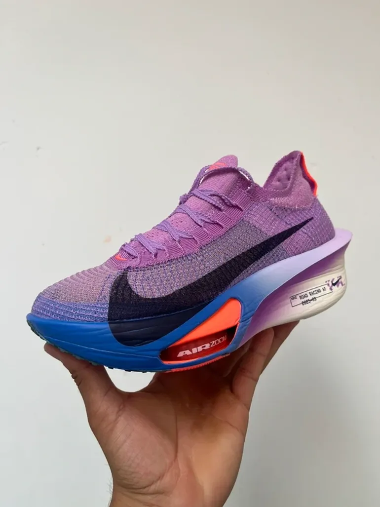 Used Nike Air Zoom Alphafly Next% 3 bike — image 9 of 15