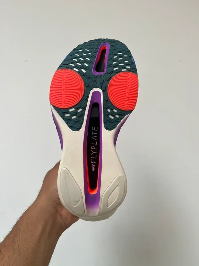 Used Nike Air Zoom Alphafly Next% 3 bike — image 4 of 15