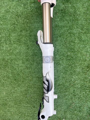 Fox 36 Talas RC2 Fork 2008 bike d'occasion — image 2 sur 4