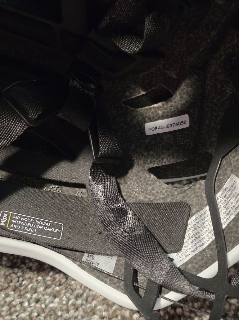 Used Oakley ARO7 Lite Helmet 2025 bike — image 2 of 7