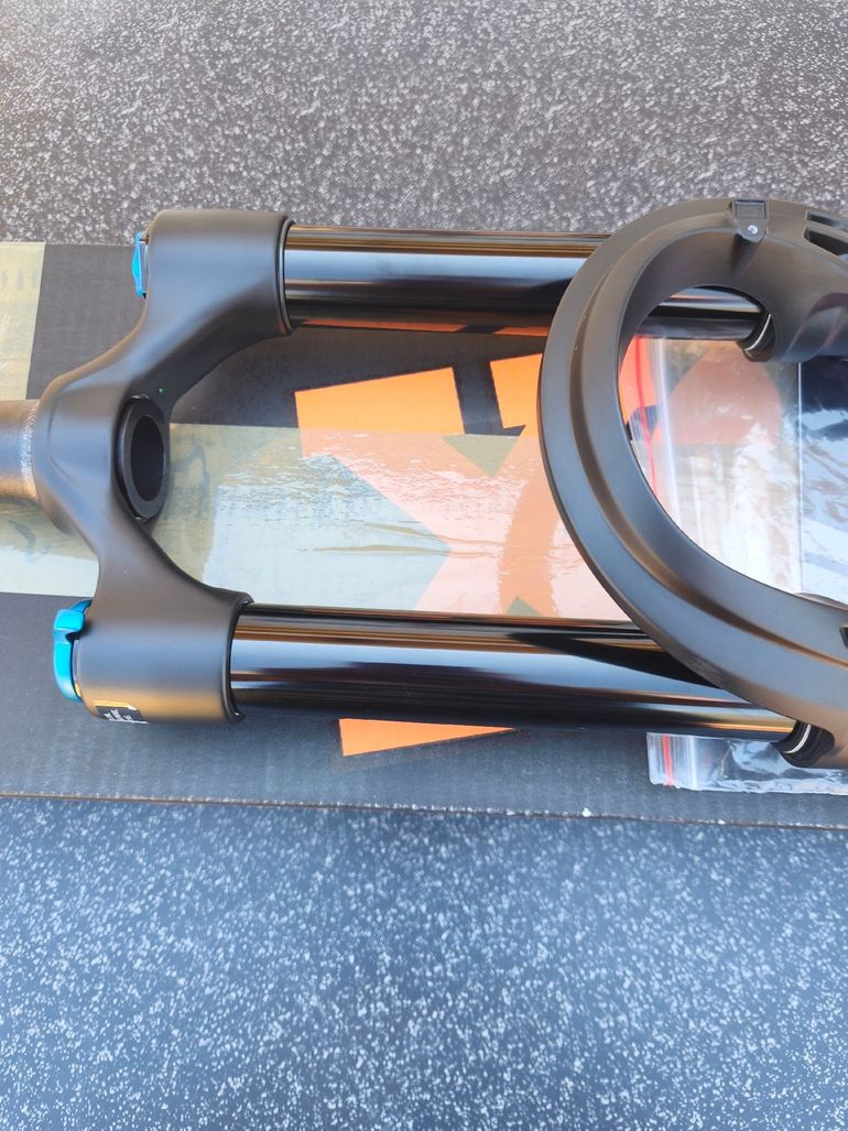 Brugt Fox 36 Performance 160mm 29" bike — billede 6 af 8