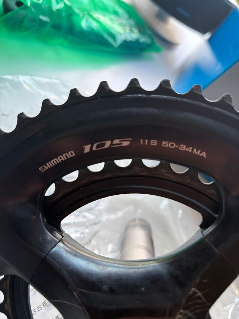 Použité Shimano 105 FC-5800 Crankset Drivetrain & Pedals