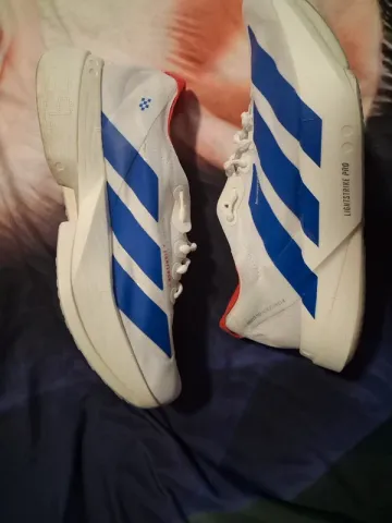 Used Pro Adizero Adios 4 bike — image 1 of 5