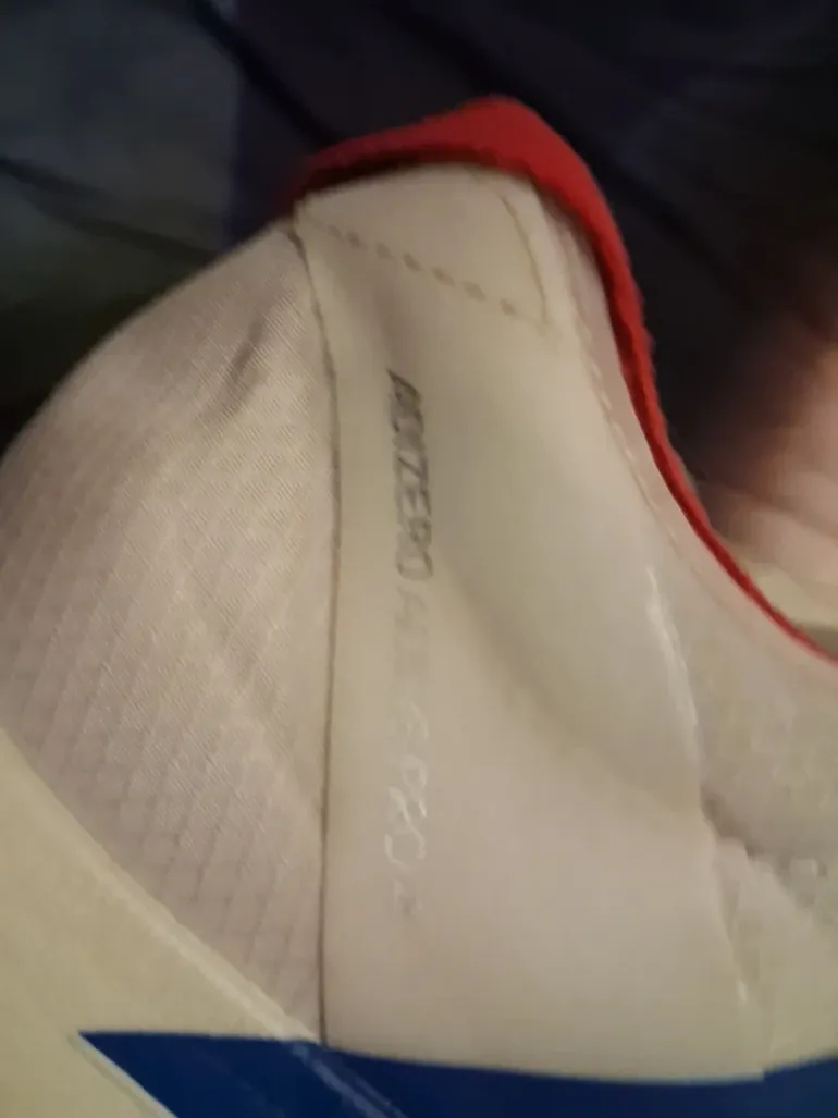 Used Pro Adizero Adios 4 bike — image 3 of 5