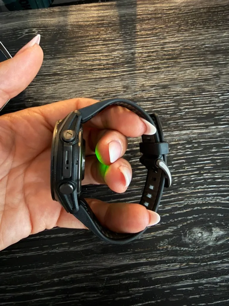 Used Garmin Fenix 8 bike — image 4 of 7