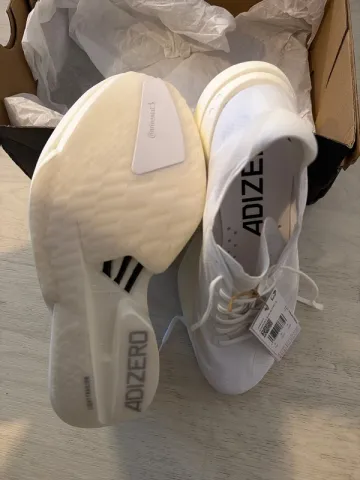Used Adidas Adizero Adios Pro 4 bike — image 4 of 10