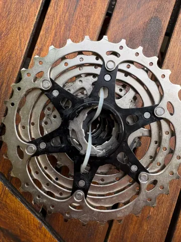 Shimano CS-5800 bike d'occasion — image 1 sur 3