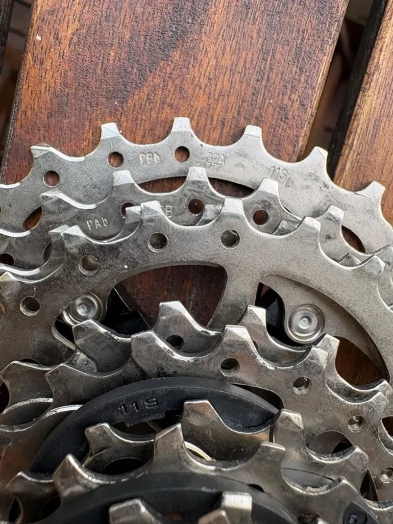 Shimano CS-5800 bike d'occasion — image 2 sur 3