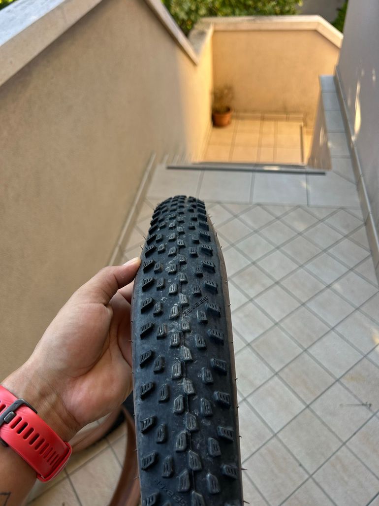 Schwalbe Tires bike d'occasion — image 5 sur 7