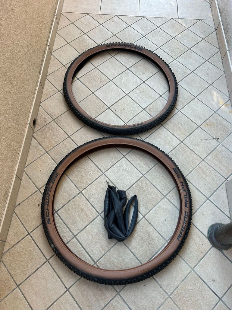 Schwalbe Tires bike d'occasion — image 7 sur 7