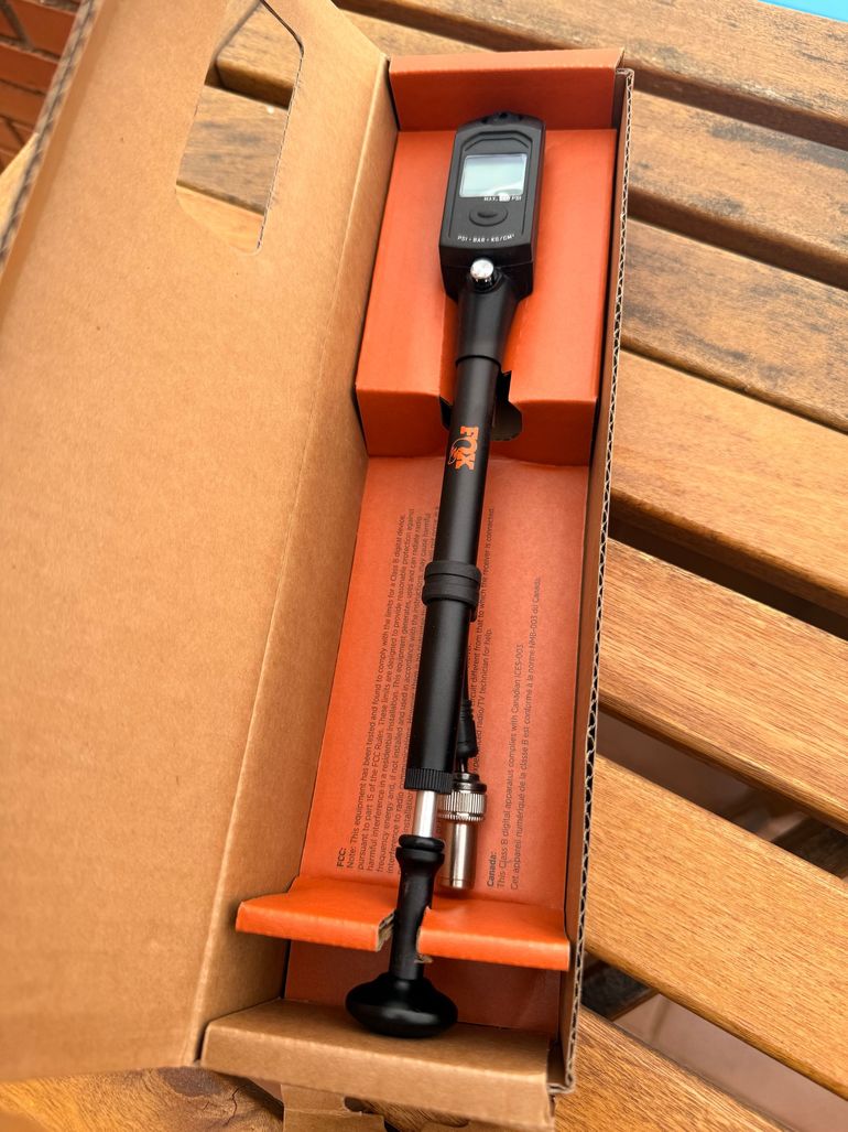Fox Digital Suspension Pump 2026 bike d'occasion — image 2 sur 6