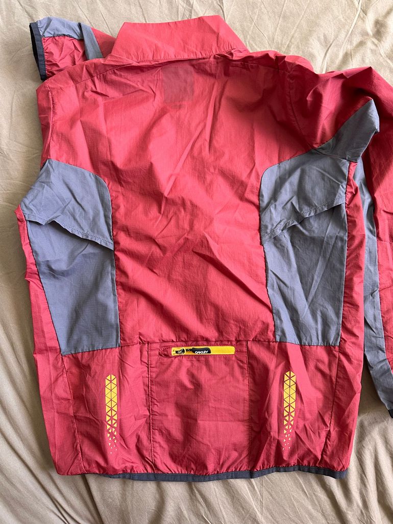 Used Oakley Element Jacket bike — image 3 of 6