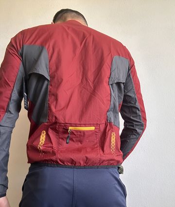 Used Oakley Element Jacket bike — image 2 of 6