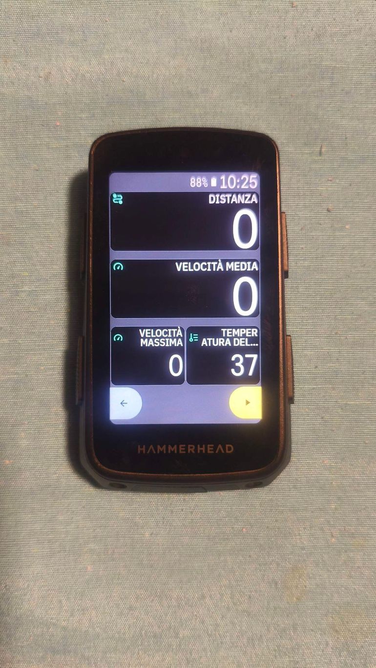 Hammerhead Karoo 3 GPS Cycling Computer bike d'occasion — image 3 sur 8