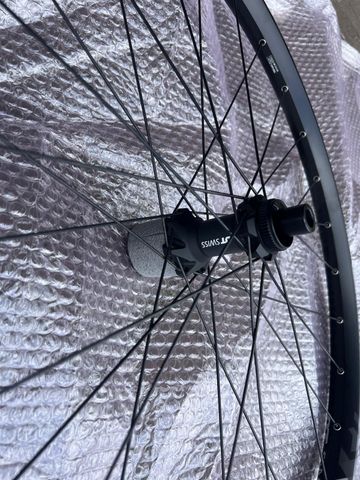Dt Swiss E1900 2022 bike de segunda mano — imagen 4 de 5