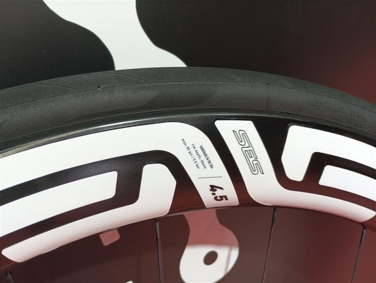 Used Enve SES 4.5 Disc 2026 bike — image 3 of 6