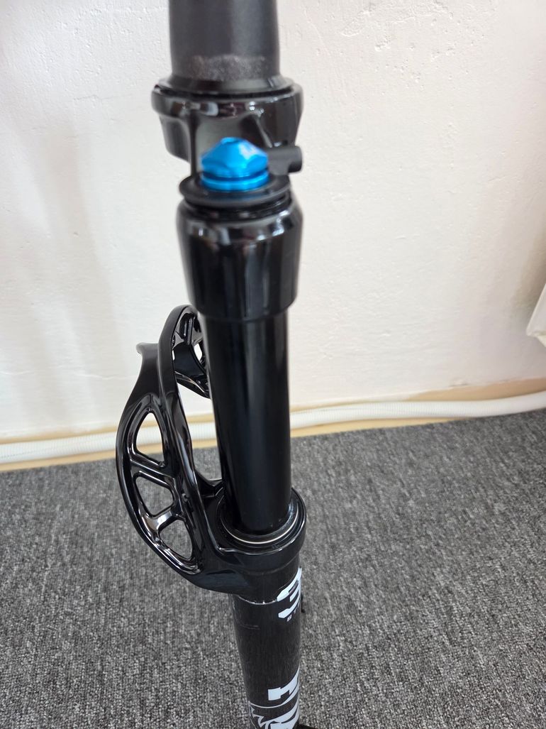 Fox 32 Step-Cast Fork 2025 bike d'occasion — image 2 sur 5