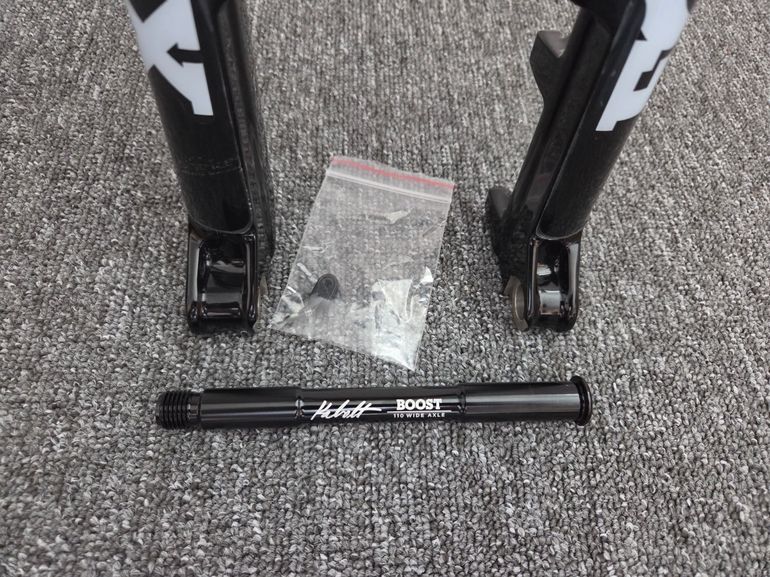 Fox 32 Step-Cast Fork 2025 bike d'occasion — image 4 sur 5