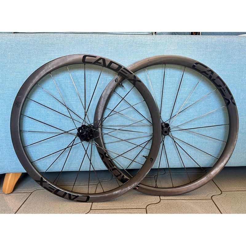 Käytetty Cadex 36 Disc Tubeless Wheelset 2025 Wheels