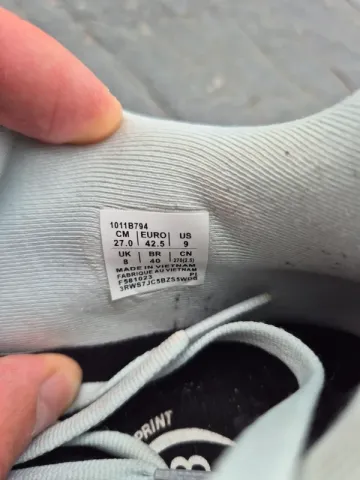 Used Asics Novablast 5 bike — image 7 of 7