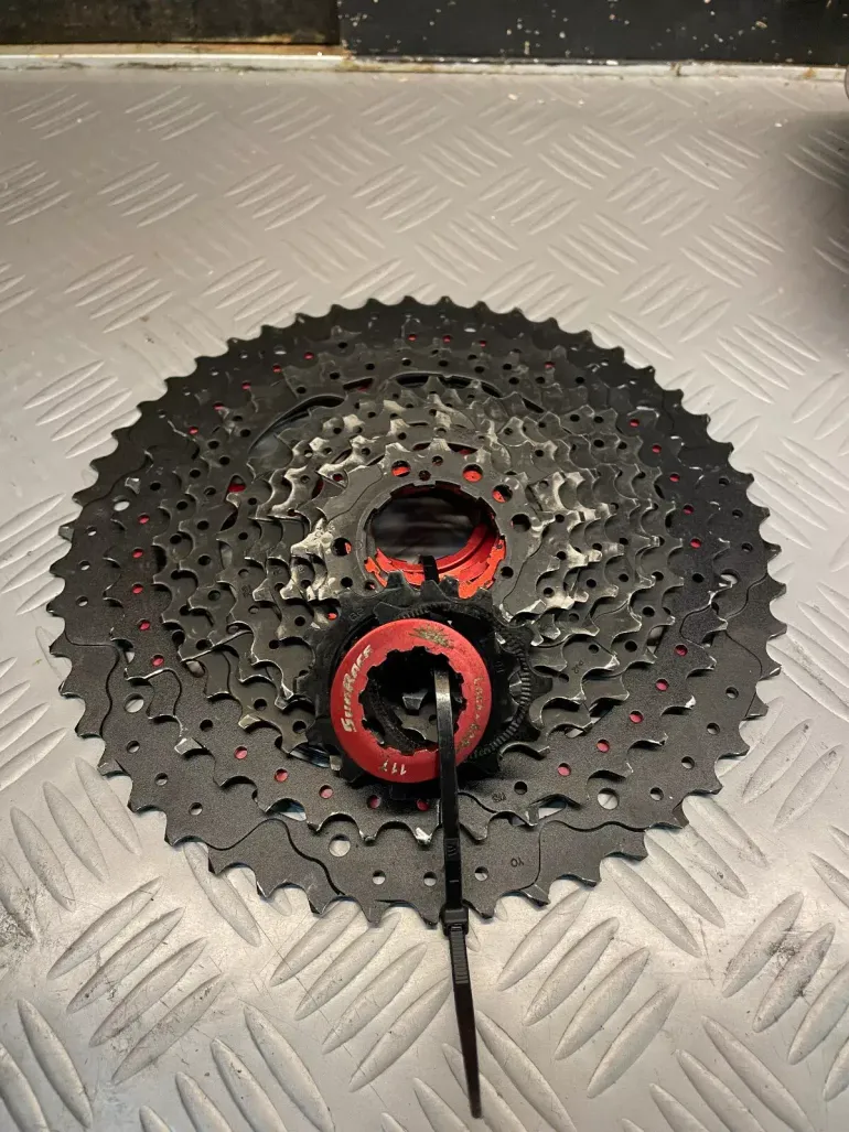 Used Sunrace 11V Sprocket bike — image 2 of 3