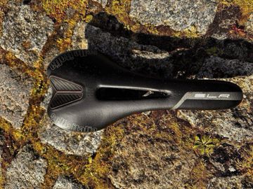 Selle Italia slr 2020 Saddles & Seatposts d'occasion