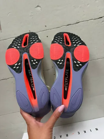 Used Nike Alphafly 3 bike — image 2 of 3