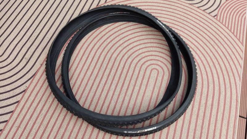 Specialized Terra Pro 2Bliss Tyres & Tubes d'occasion