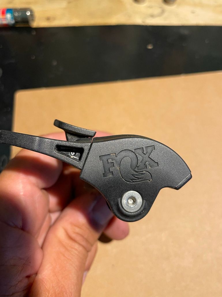 Gebrauchtes Fox Racing 2 Position Remote Lever 2023 bike — Bild 3 von 3