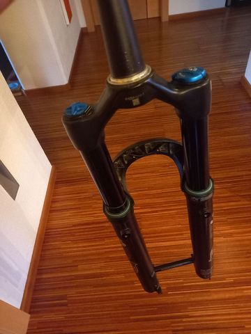 Fox 38 Performance Fork 2022 bike d'occasion — image 5 sur 6