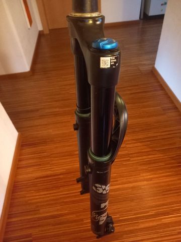 Fox 38 Performance Fork 2022 bike d'occasion — image 4 sur 6