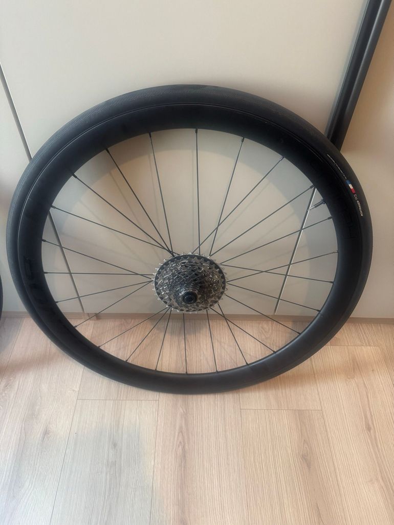 Bontrager Aeolus Pro 37 2022 bike d'occasion — image 2 sur 3