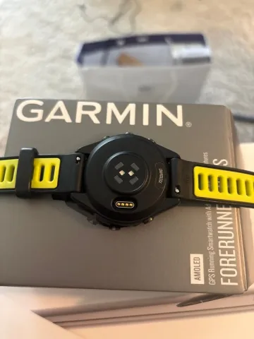 Used Garmin Forerunner 265s bike — image 1 of 4