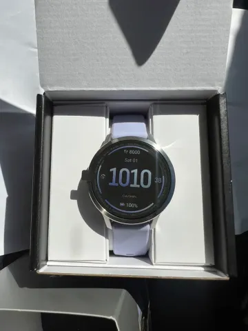 Used Garmin Venu 4 bike — image 4 of 4
