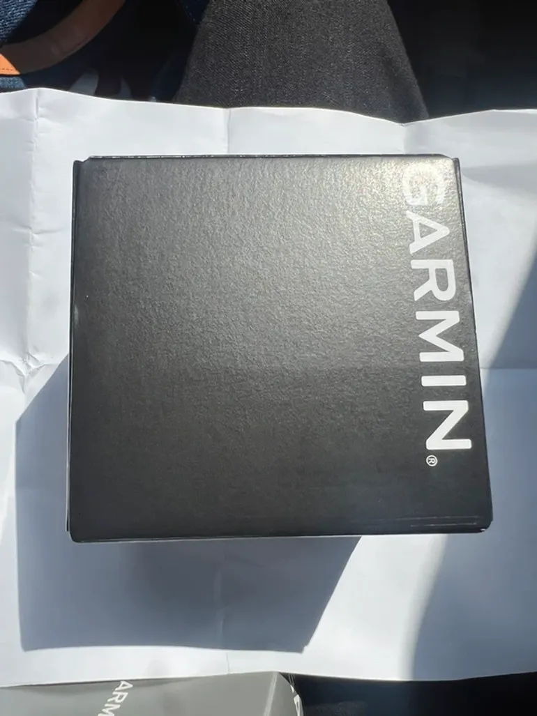 Used Garmin Venu 4 bike — image 3 of 4
