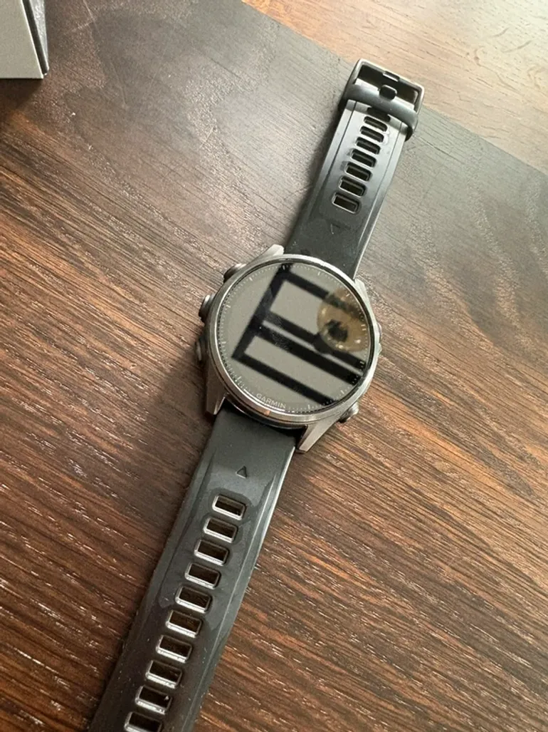 Used Garmin Fenix 8 43mm Amoled Sapphire 2025 bike — image 2 of 10