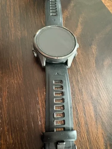 Used Garmin Fenix 8 43mm Amoled Sapphire 2025 bike — image 4 of 10
