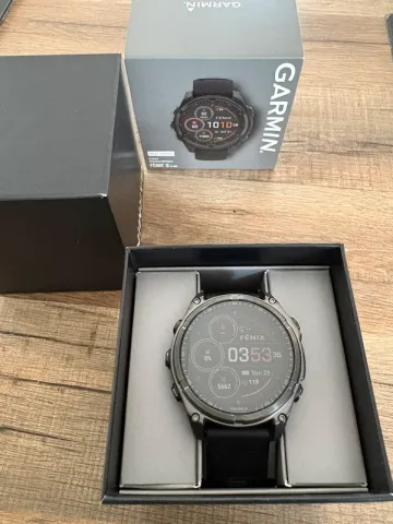 Used Garmin Fēnix 8 Solar Sapphire 47 mm bike — image 2 of 4