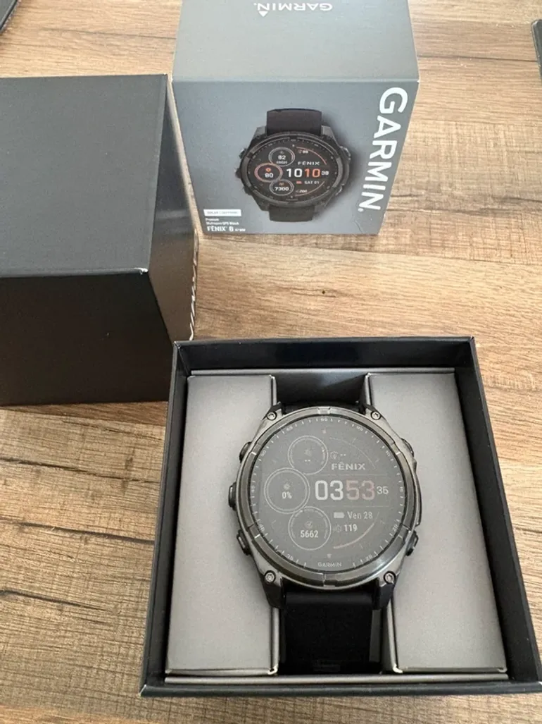 Used Garmin Fēnix 8 Solar Sapphire 47 mm bike — image 2 of 4