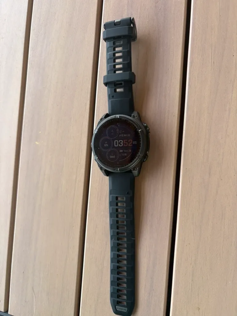Used Garmin Fēnix 8 Solar Sapphire 47 mm bike — image 3 of 4