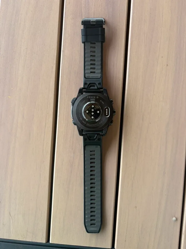 Used Garmin Fēnix 8 Solar Sapphire 47 mm bike — image 4 of 4