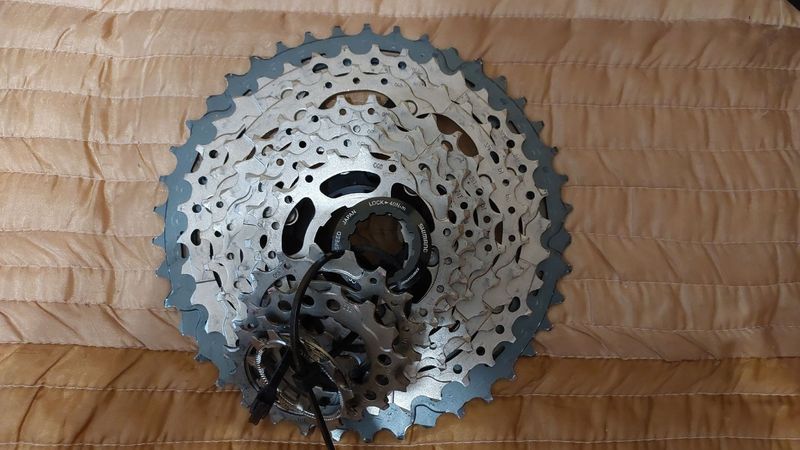 Used Shimano Deore XT CS-M8000 Drivetrain & Pedals