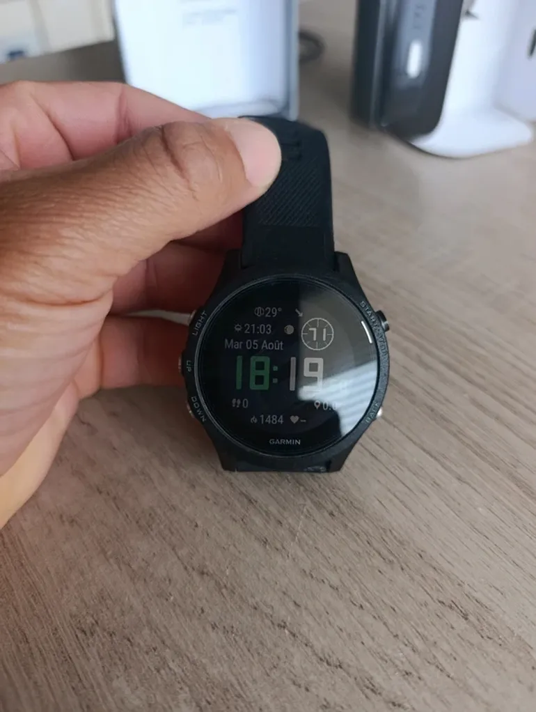 Used Garmin Forerunner 935 bike — image 4 of 6