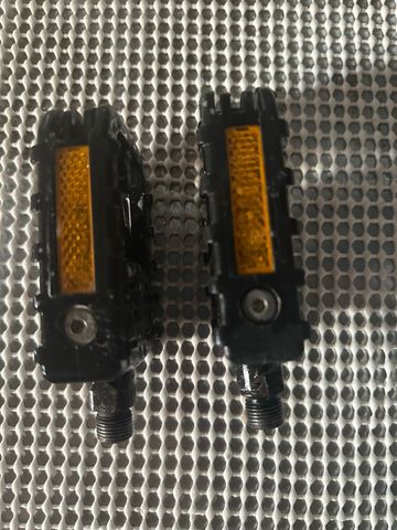 Used Altro Pedals 2026 bike — image 1 of 2