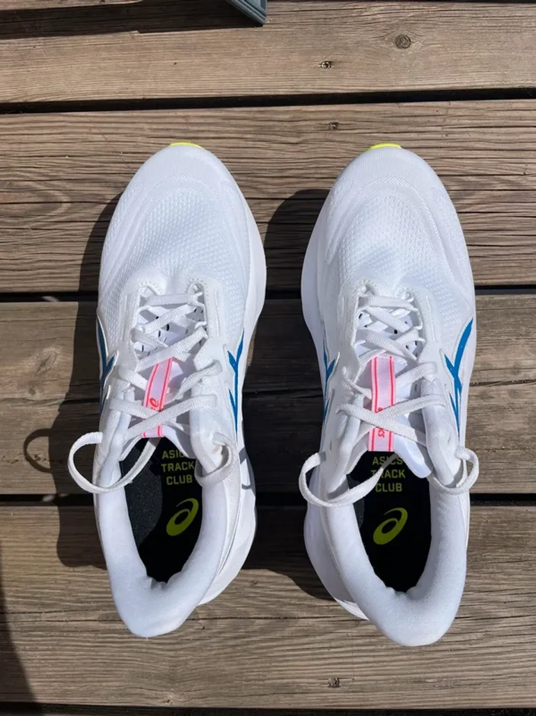 Used Asics Novablast 5 bike — image 5 of 9