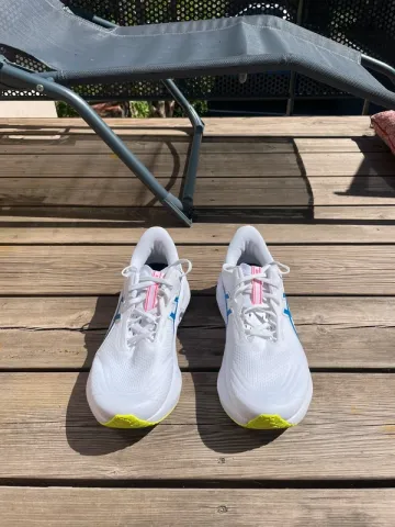 Used Asics Novablast 5 bike — image 4 of 9