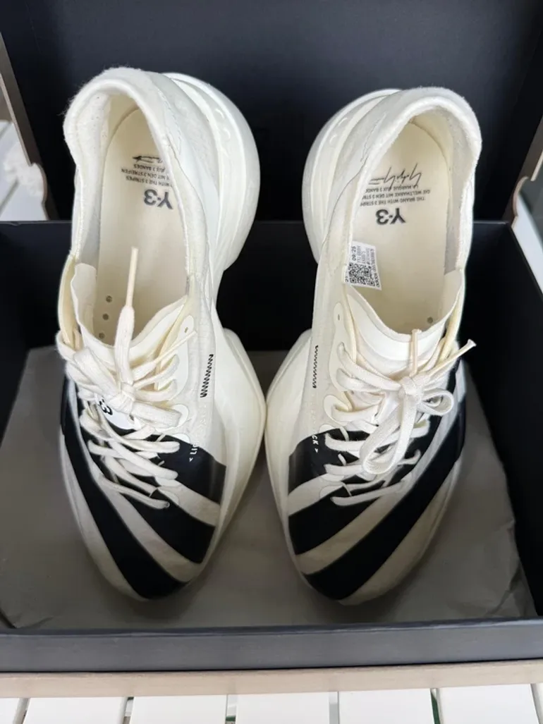 Used Adidas Y-3 Adios Pro 4 bike — image 2 of 6