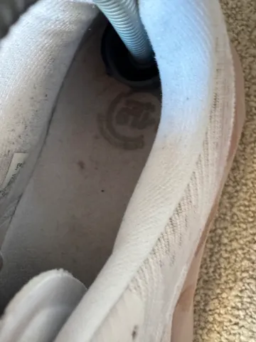 Used Asics Gel Novablast 5 bike — image 10 of 15