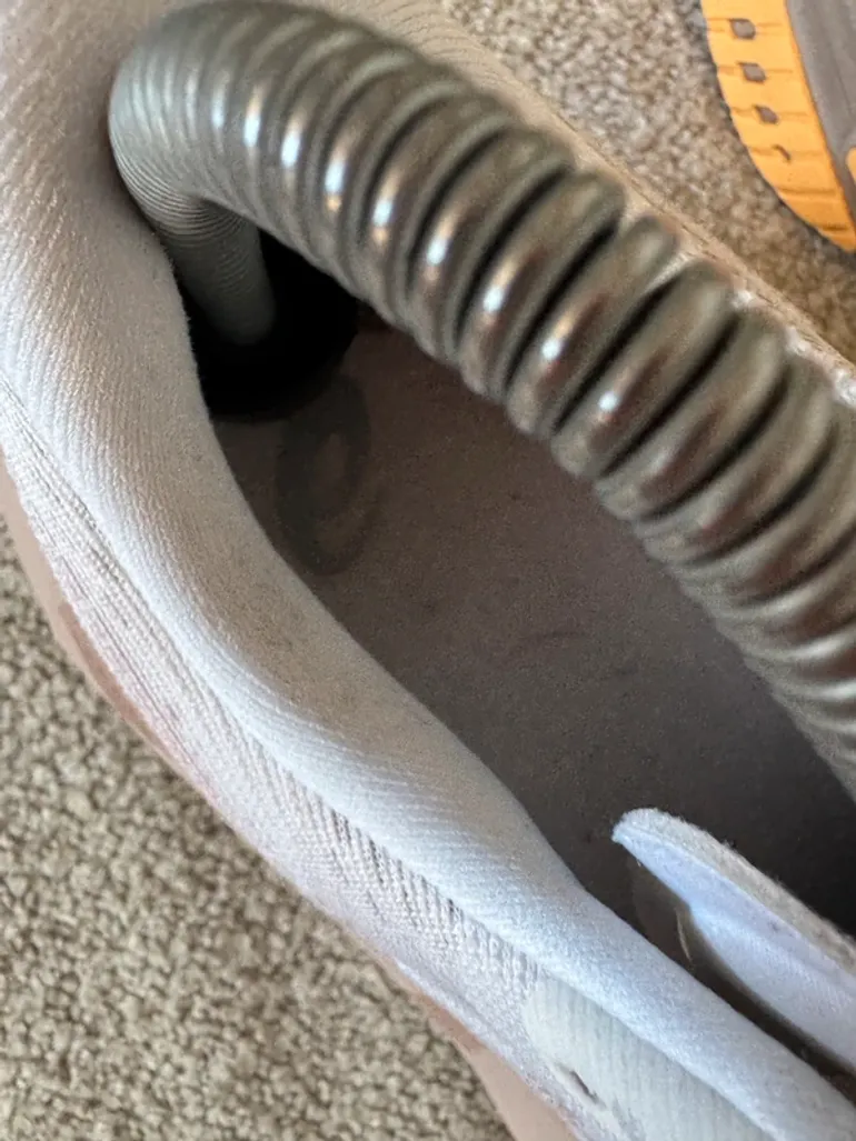 Used Asics Gel Novablast 5 bike — image 6 of 15